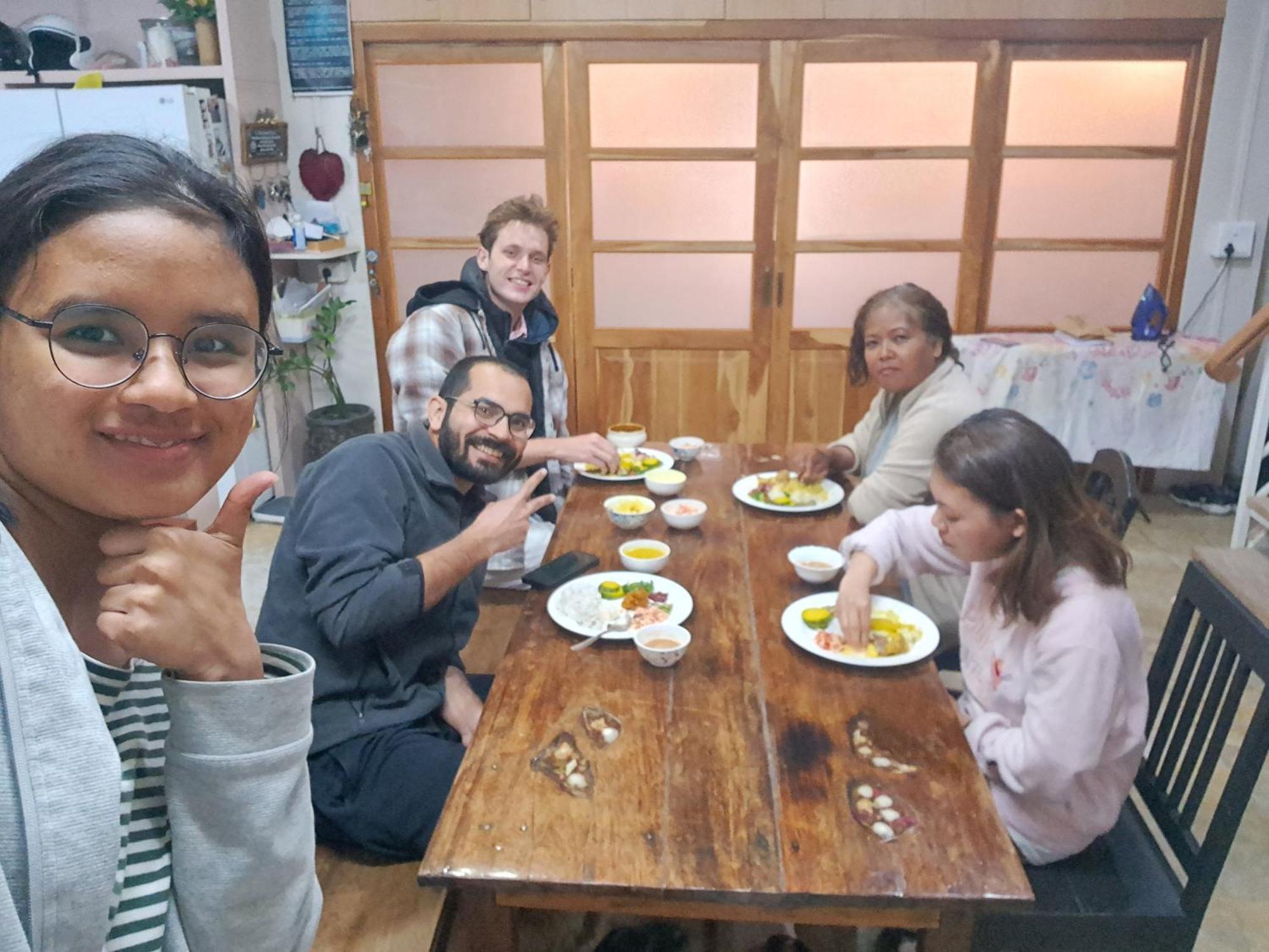 Dormitories/Hosteller, Giftland Homestay Āīzawl Pokój zdjęcie